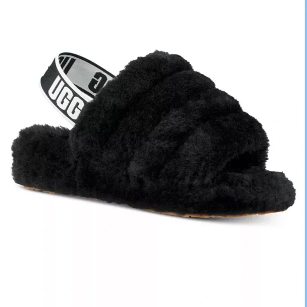 UGG - Picture 2 of 12